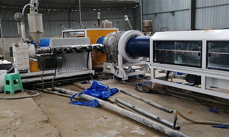 New product-double wall corrugated pipe cladding machine