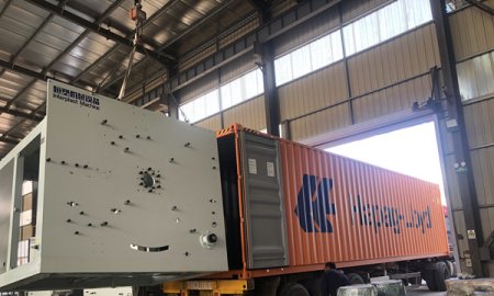 Three sets of spiral PU foaming pipe jacket machine delivery