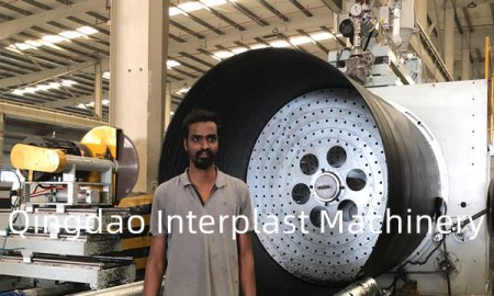 PU foaming spiral jacket production machine finish commissioning in UAE